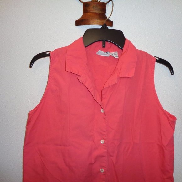 Trend Basics Button Front Tank Top Medium - Picture 2 of 10